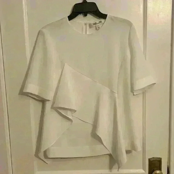 DVF Diane Von Fürstenberg Short-Sleeve Ruffle-Front Blouse, women’s size 4 - Picture 1 of 7